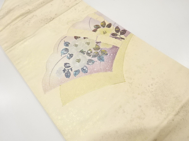 引箔　地紙に椿模様　刺繍　名古屋帯